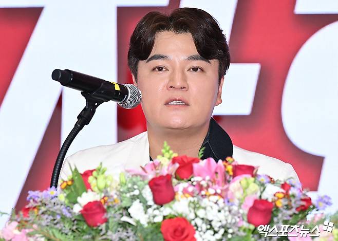 7일 오후 인천 송도 경원재 앰배서더 인천에서 SSG 추신수 은퇴 기자회견이 진행됐다.  이날 기자회견에 참석한 추신수가 취재진의 질문에 답하고 있다. 엑스포츠뉴스 DB