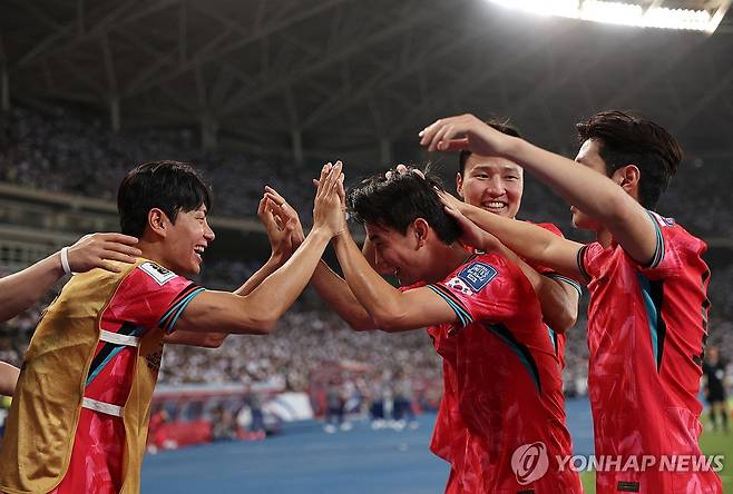 홍명보호, 이라크 2-0 완파하고 북중미행 확정…11회 연속 본선 진출