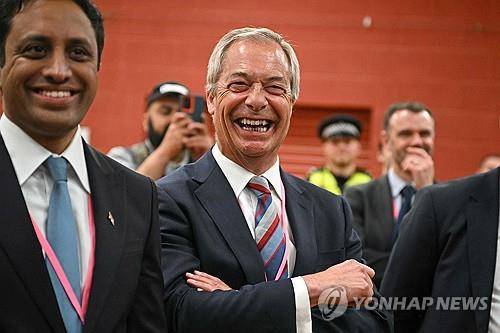 영국개혁당 패라지 대표 [AFP 연합뉴스 자료사진. 재판매 및 DB 금지]