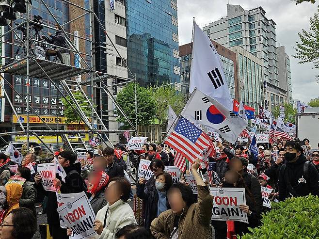 지난달 교대역 윤석열 전 대통령 지지 집회. (사진=연합뉴스)