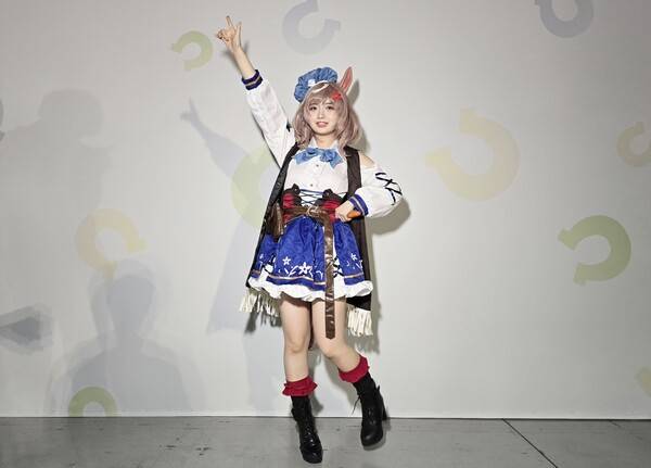 - 흔쾌히 포즈를 취해 준 마치땅(@leedo0804_official)