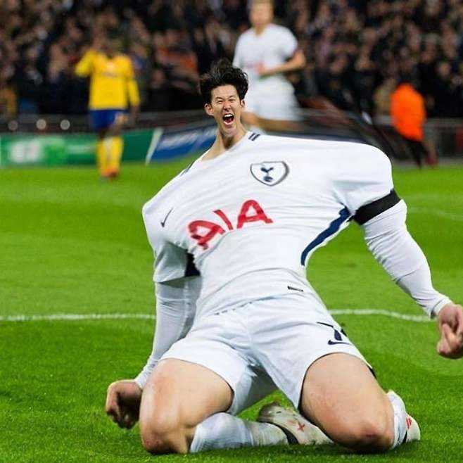 흥.jpg 암투병 환자 방문하는 손흥민