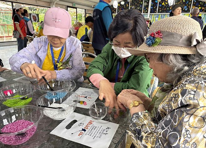 (제주도농아복지관 제공)