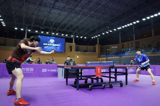 6일 개막한 한국프로탁구리그 경기 장면 / 사진=한국프로탁구연맹 제공