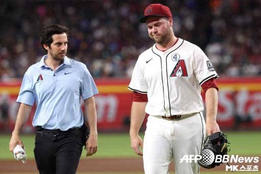 번즈가 팔꿈치 수술을 받는다. 사진(美 피닉스)=ⓒAFPBBNews = News1