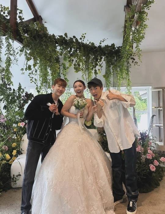 가수 조권, 미쓰에이 민, 우영. 조권 SNS 캡처.