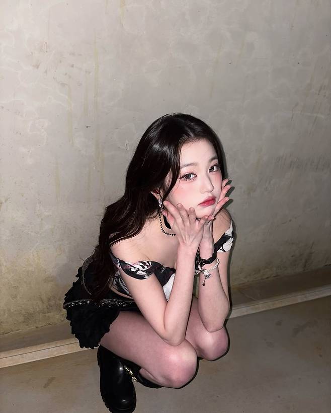 505132755_18062805908587664_5327421557025858714_n.jpg 오늘자 아이브 장원영 인스타