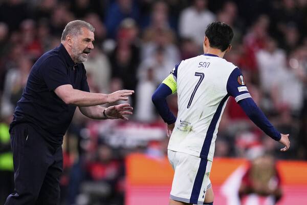 ▲ 토트넘 홋스퍼 손흥민과 엔제 포스테코글루 감독. ⓒ연합뉴스/AP/REUTERS