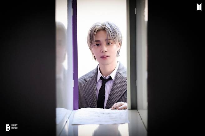 방탄소년단 지민 'Who', 5월 월드송 1위..글로벌 핫 인기