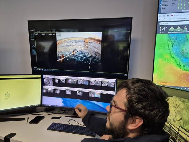 연어 양식업체 '휴온'의 통제실  [촬영 성혜미. 재판매 및 DB금지]