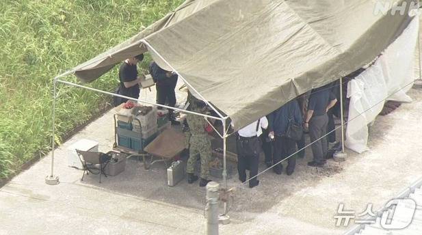 일본 오키나와현 가데나 기지 인근에 설치된 텐트. <출처=NHK 방송 캡처>