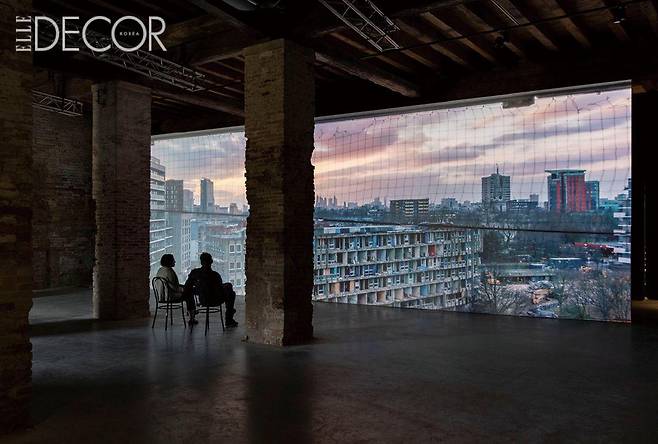 ‘Robin Hood Gardens: A Ruin in Reverse, Venice, Italy, May 26~November 25’(2018).