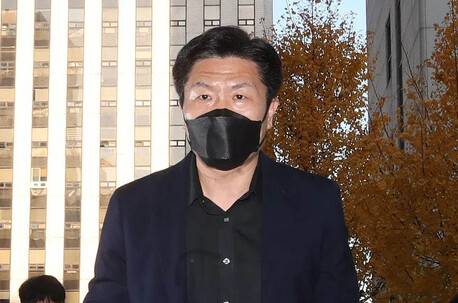 이임재 전 용산경찰서장이 지난 2022년 12월 21일 오전 서울 마포구 이태원참사특수본에 참사 관련 조사를 받기 위해 출석하고 있다. 신소영 기자 viator@hani.co.kr