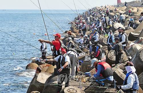 낚시 자료 사진. 기사 내용과 직접 관련은 없습니다. [사진출처=연합뉴스]