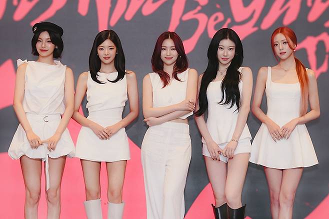 그룹 있지가 9일 오후 2시 서울 송파구 소피텔 앰배서더 서울에서 새 미니앨범 '걸스 윌 비 걸스' 기자간담회를 열었다. JYP엔터테인먼트 제공