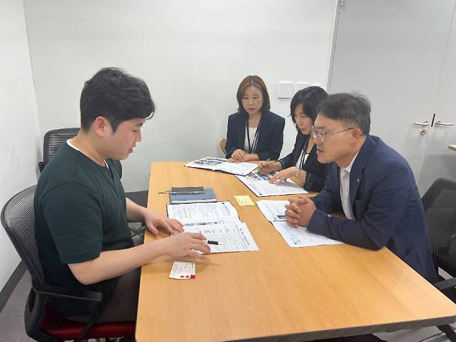 남원시 민선식 부시장은 9일 기획재정부를 직접 찾아 지역 핵심사업의 시급성과 당위성을 설명하고, 정부 차원의 적극적인 지원을 요청했다. 남원시 제공