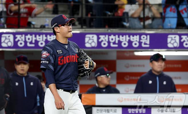 롯데 자이언츠 투수 박세웅은 최근 4경기에서 승리 없이 3패 평균자책점 7.36으로 부진했다. 2025.5.23/뉴스1 ⓒ News1 김기남 기자