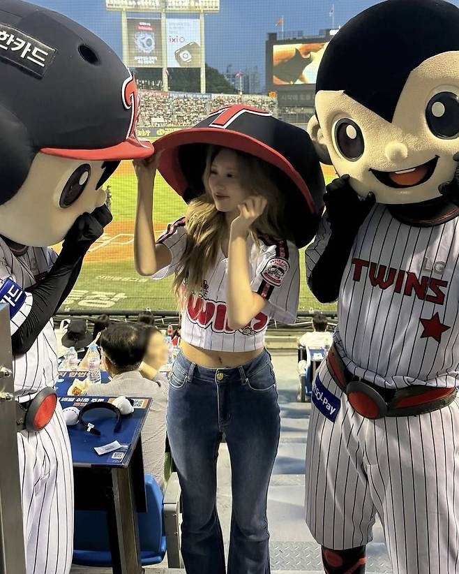 인스타그램 @fallingin__fall