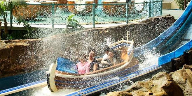 롯데월드 후룸라이드. 롯데월드 홈페이지 캡처