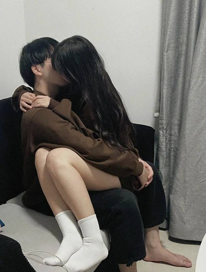 1000005171.jpg 요즘 시국에 커플들이 ㄹㅇ비상인 이유ㅋㅋ