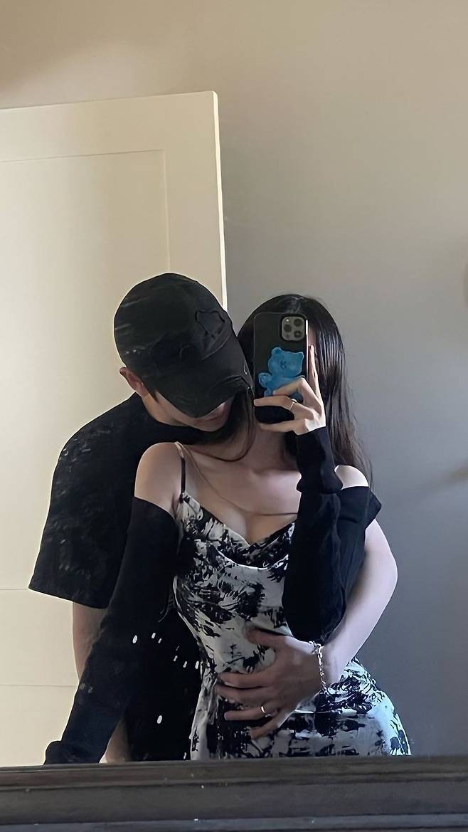 1000005173.jpg 요즘 시국에 커플들이 ㄹㅇ비상인 이유ㅋㅋ