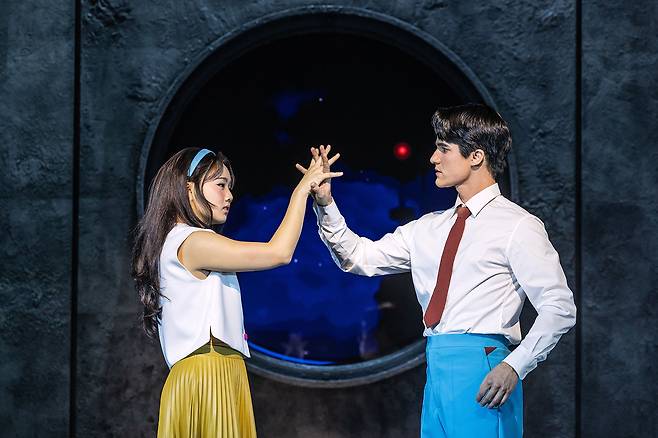 Helen J Shen, left, and Darren Criss in the Broadway production of "Maybe Happy Ending" [YONHAP]