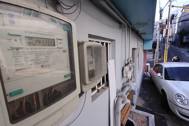 서울 시내 한 주택가의 전기계량기  [연합]