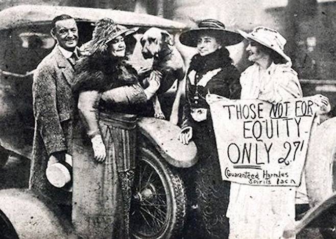 헬렌 켈러 자서전, 위인전에 장애 극복 후 뒷 내용이 없는 이유_2.jpg