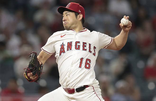 LA 에인절스 기쿠치 유세이가 10일 애슬레틱스전에서 역투하고 있다. AFP연합뉴스