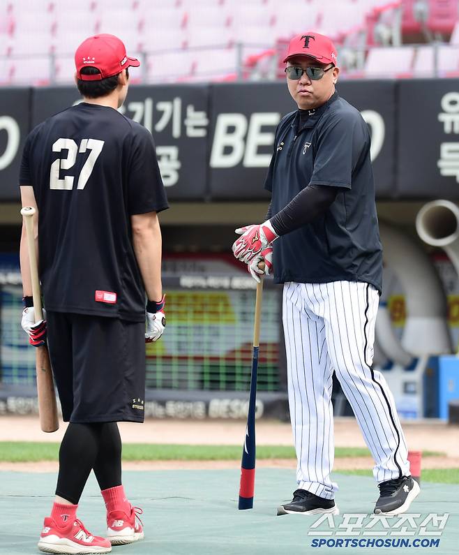 김호령의 방망이가 살아야.