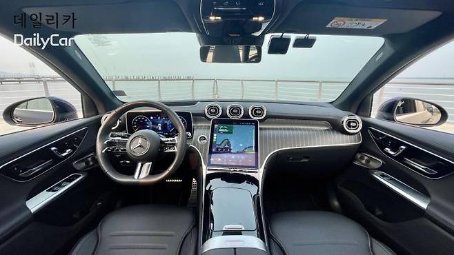 메르세데스-벤츠 GLC 300 4MATIC