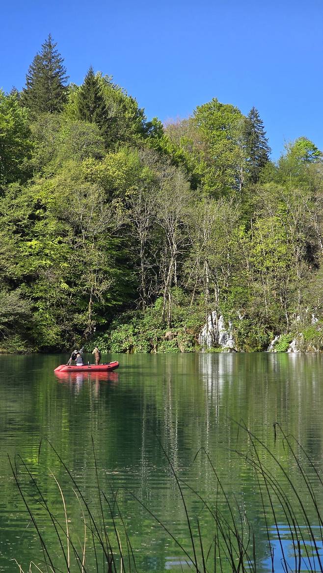 20250430_094847.jpg 꽃보다누나, 왕좌의 게임 그리고 모드리치의 나라