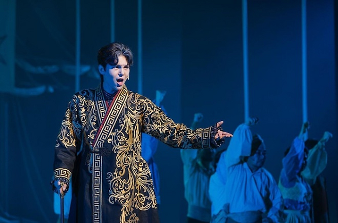 국립창극단 창극 ‘베니스의 상인들’에서 악덕 자본가 샤일록을 연기하는 김준수 단원. 국립창극단