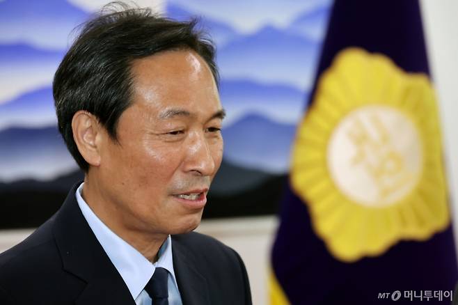 [서울=뉴시스] 조성우 기자 = 우상호 대통령실 정무수석이 10일 오후 서울 여의도 국회에서 우원식 국회의장을 예방해 발언하고 있다. 2025.06.10. xconfind@newsis.com /사진=조성우