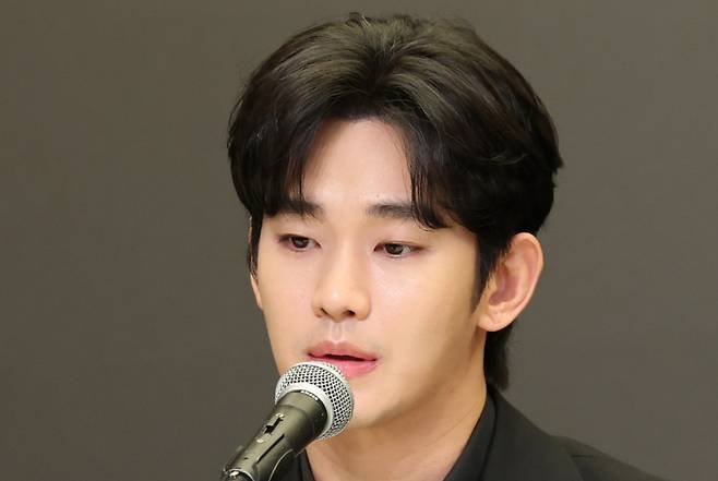 김세의 대표와 김수현 측의 법정 공방은 지난 3월 시작됐다. 김 대표는 故김새론 유족과 함께 "김수현이 2015년 미성년자였던 고인과 부적절한 만남을 가졌다"고 폭로했지만, 김수현은 "고인이 성인이 된 2019년 여름부터 2020년 가을까지 교제했다"고 맞서고 있다. /사진=뉴스1