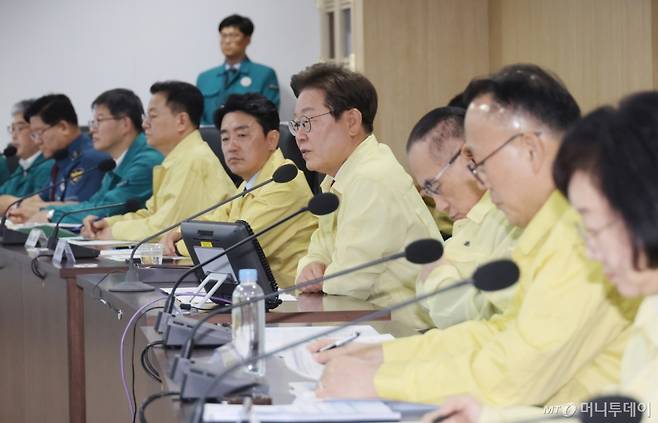 [서울=뉴시스] 고범준 기자 = 이재명 대통령이 5일 서울 용산구 대통령실 청사에서 열린 안전치안점검회의에서 발언하고 있다. (대통령실통신사진기자단) 2025.06.05. bjko@newsis.com /사진=