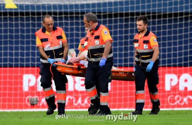 지난해 9월, 심각한 무릎 부상으로 장기간 결장한 테어 슈테겐. /게티이미지코리아