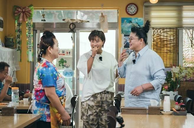 tvN STORY ‘남겨서 뭐하게’
