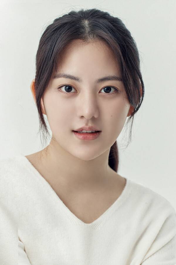 ▲ 16일 첫방송되는 ENA 새 월화드라마 '살롱 드 홈즈'에 출연하는 허정은. 제공|제이와이드컴퍼니