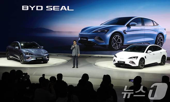 지난 4월 경기 고양 킨텍스에서 열린 2025 서울모빌리티쇼에서 BYD 중형 전기 세단 '씰'이 국내 최초로 공개된 모습<자료사진>. 2025.4.3/뉴스1 ⓒ News1 김명섭 기자