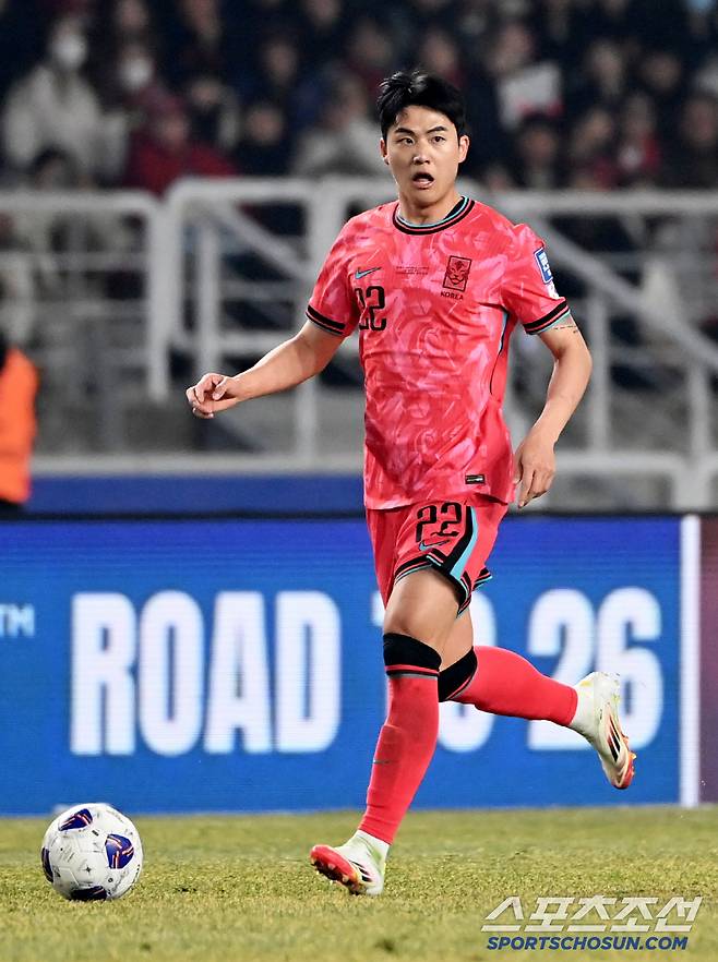 20일 고양종합운동장에서 열린 대한민국과 오만의 2026 북중미 월드컵 아시아지역 3차 예선, 설영우가 돌파를 시도하고 있다. 고양=허상욱 기자wook@sportschosun.com/2025.03.20/