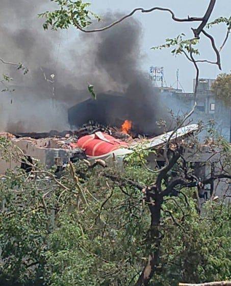 소셜미디어에 올라온 에어인디아 추락 사고기. 엑스