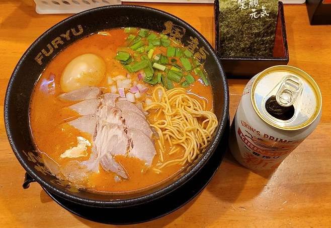 7fed8272b48269f351ed85e64082717339af58e98acc8c99e81d55de3b10faab