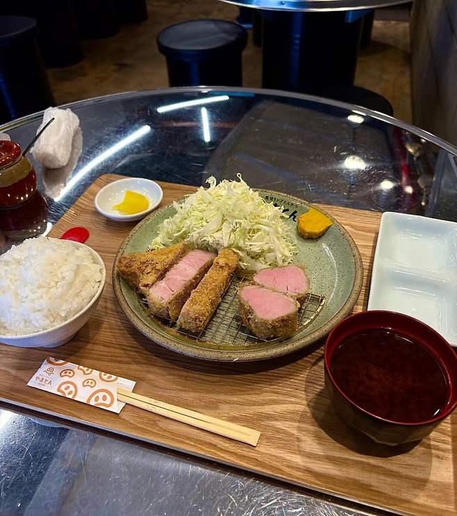 08ec807ec4f06085239cf296379c701e316ff1cb2744e5d1643c029ee5f56725e2dd8c3ad25271ef9830b4318717b3f423e12b3651