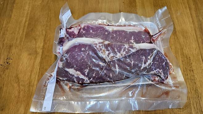 20250611_204324.jpg 저녁 채끝 등심 구워서 한잔