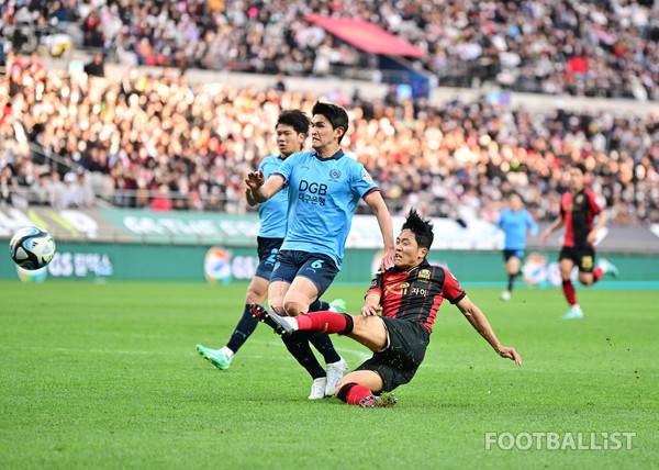 2023년 당시 대구FC 소속이었던 홍정운. 서형권 기자