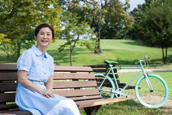 자전거를 주요 교통수단으로 사용하는 사람은 그렇지 않은 사람보다 치매 발병 위험이 최대 40% 낮다는 연구 결과가 나왔다./사진=클립아트코리아