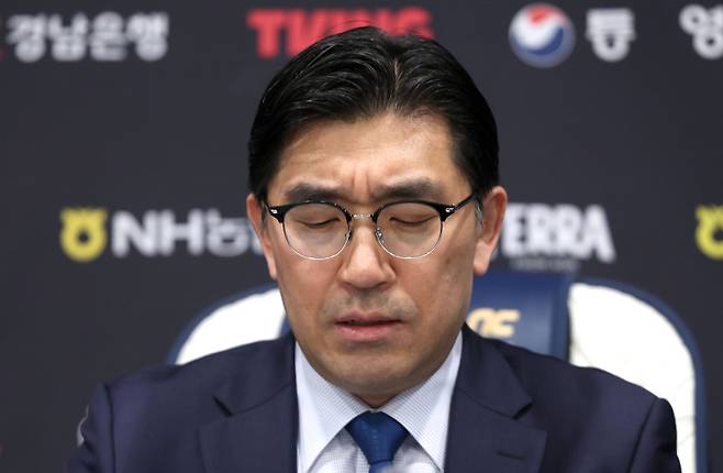<yonhap photo-3770="">5월 30일 기자회견에서 연고지 이전 가능성을 언급한 이진만 NC 다이노스 대표. 연합뉴스</yonhap>