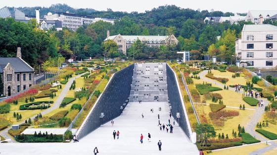 이화여대 캠퍼스. 중앙포토