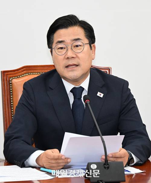 박찬대 더불어민주당 대표 직무대행 겸 원내대표가 12일 오전 서울 여의도 국회에서 고별 기자간담회를 하고 있다. 2025.6.12 [한주형 기자]